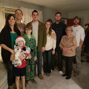 Meet your Posher, Dee